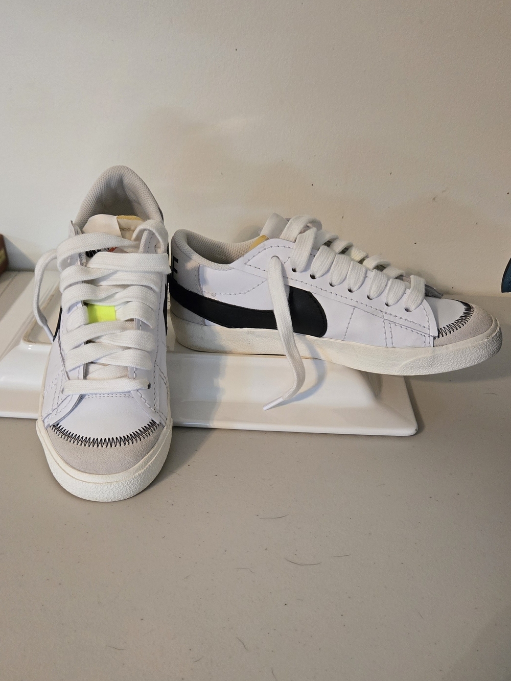 Nike Blazer Low 77 Jumbo White Black Volt Lifestyle Women Sneakers 9